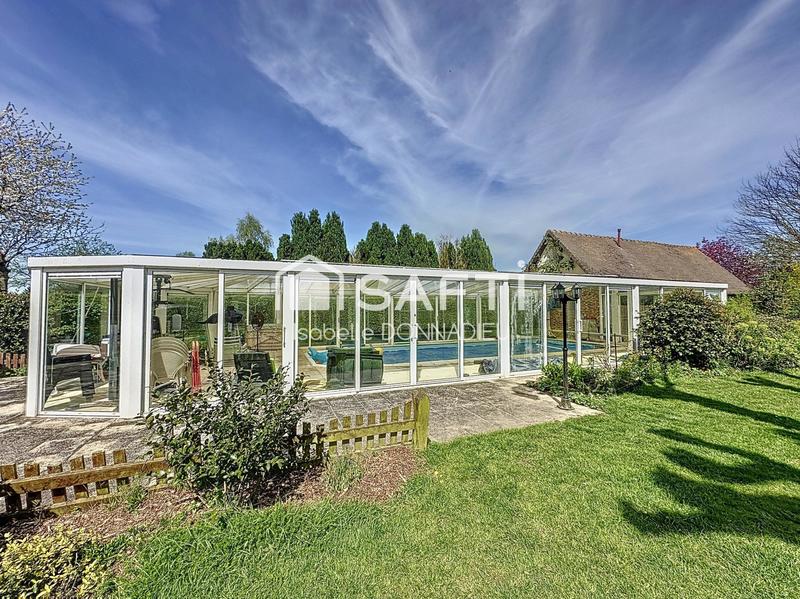 Maison - 235 m² - 7 pièces