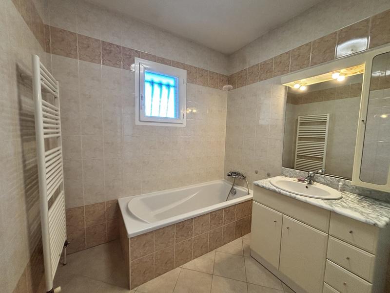 Maison - 118 m² - 4 pièces