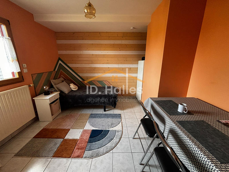 Maison - 245 m² - 10 pièces