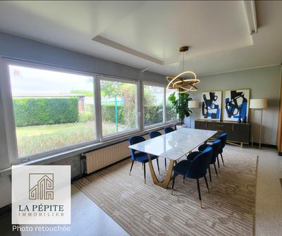 Maison - 90 m² - 5 pièces