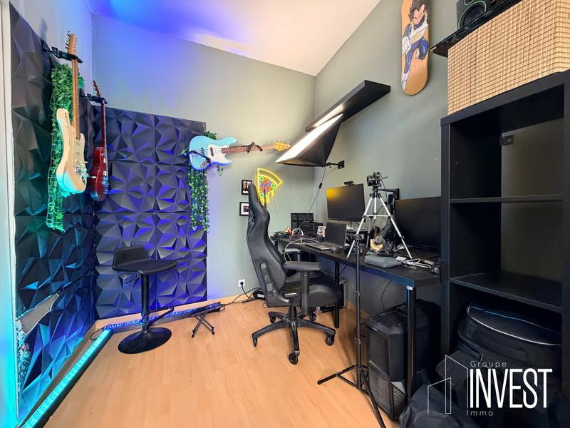 Maison - 80 m² - 5 pièces