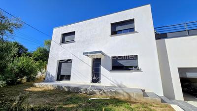 Villa - 103 m² - 4 pièces