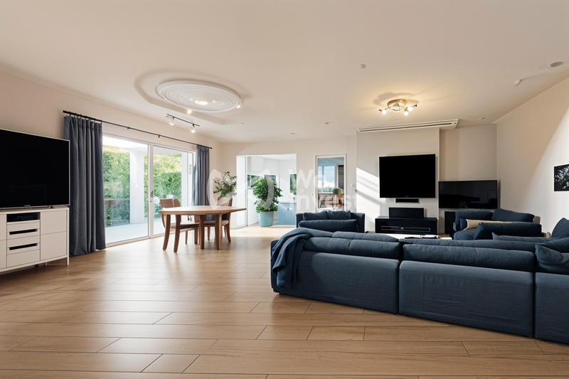 Maison - 234 m² - 7 pièces