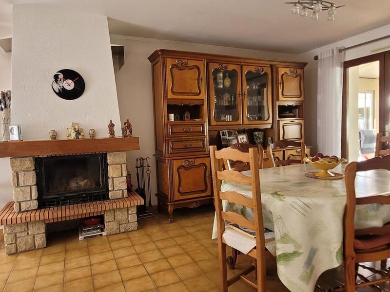 Maison - 93 m² - 4 pièces
