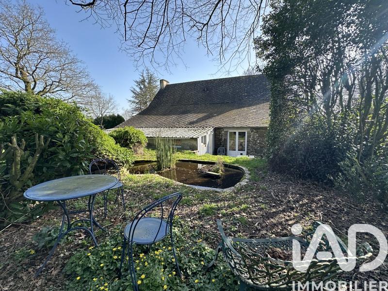 Maison - 210 m² - 8 pièces