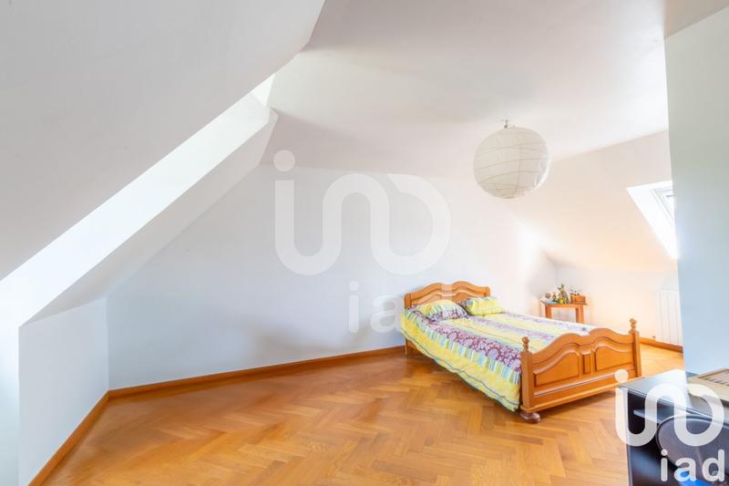 Maison - 179 m² - 7 pièces