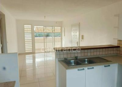 Appartement - 77 m² - 3 pièces