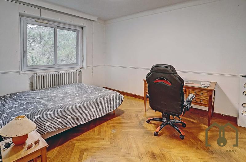 Maison traditionnelle - 198 m² - 5 pièces