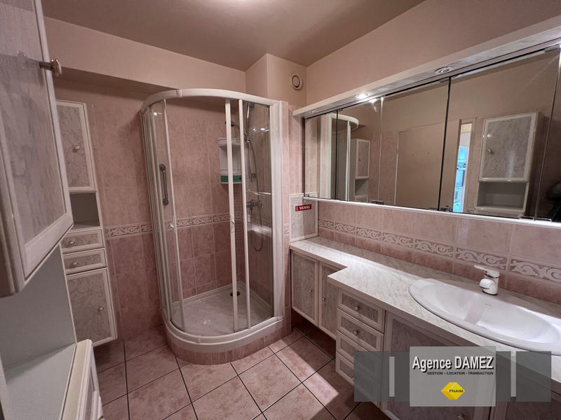 Appartement - 75 m² - 3 pièces