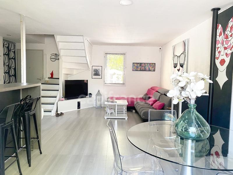 Maison - 84 m² - 4 pièces