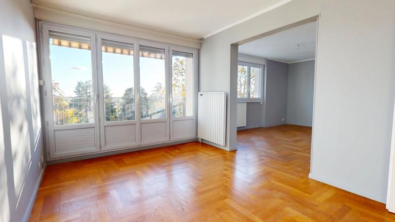 Appartement - 75 m² - 2 pièces