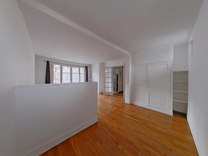 Studio - 36 m² - 1 pièce