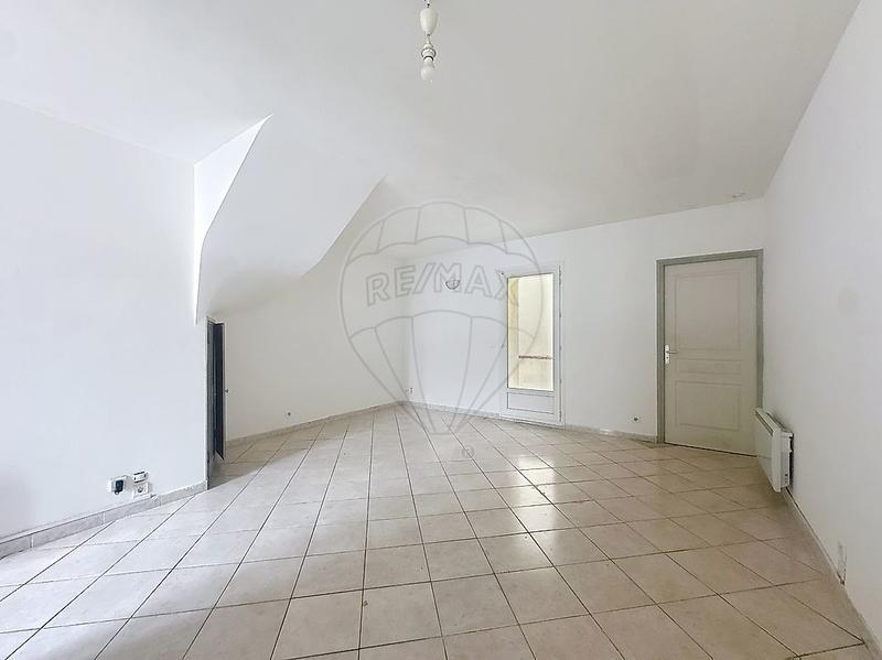 Maison de village - 90 m² - 4 pièces