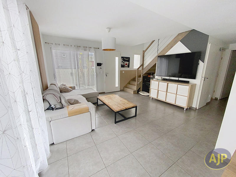 Maison - 105 m² - 6 pièces