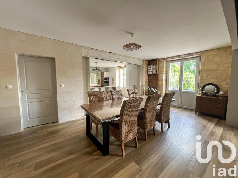 Maison - 259 m² - 8 pièces