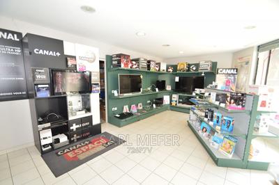 Local commercial - 210 m²