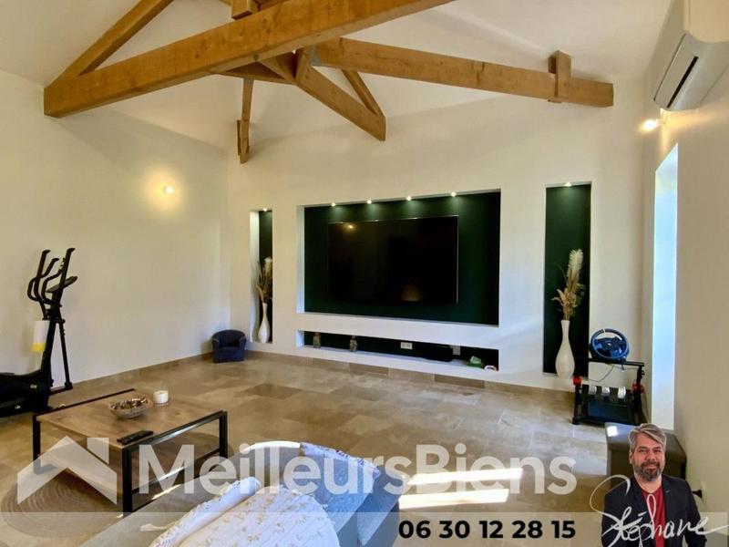 Maison - 258 m² - 9 pièces