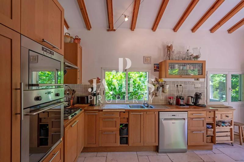 Maison - 160 m² - 6 pièces