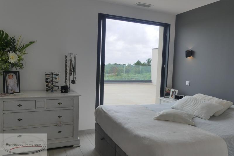 Demeure - 235 m² - 8 pièces