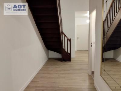 Appartement - 104 m² - 4 pièces