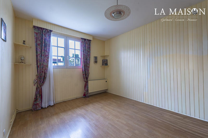 Maison - 101 m² - 5 pièces