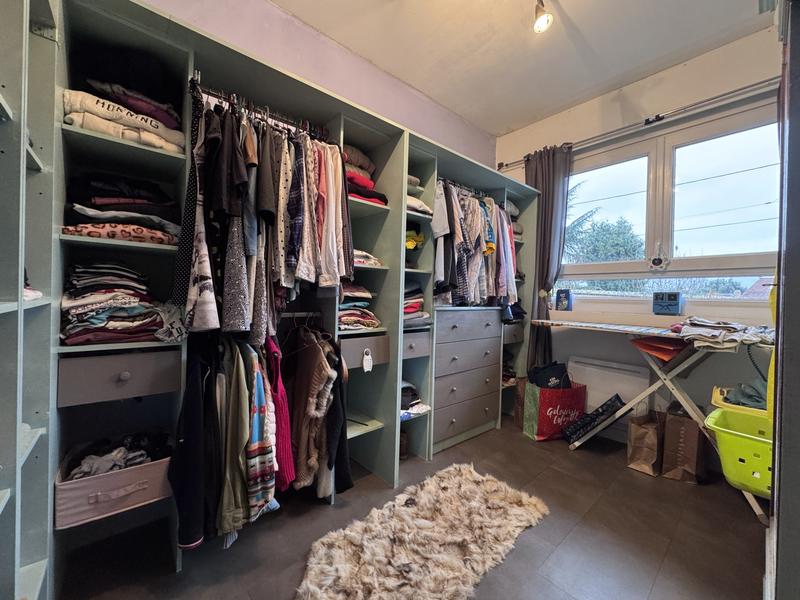 Maison - 180 m² - 8 pièces