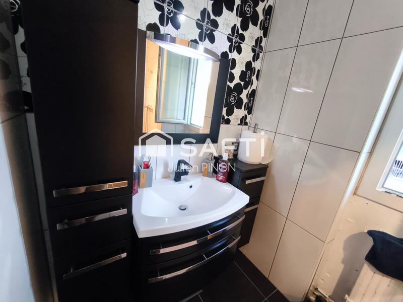 Appartement - 85 m² - 5 pièces