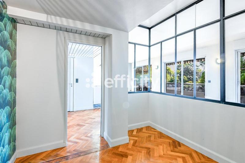 Appartement - 70 m² - 2 pièces