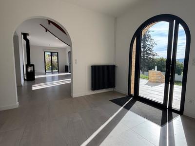 Maison - 339 m² - 12 pièces