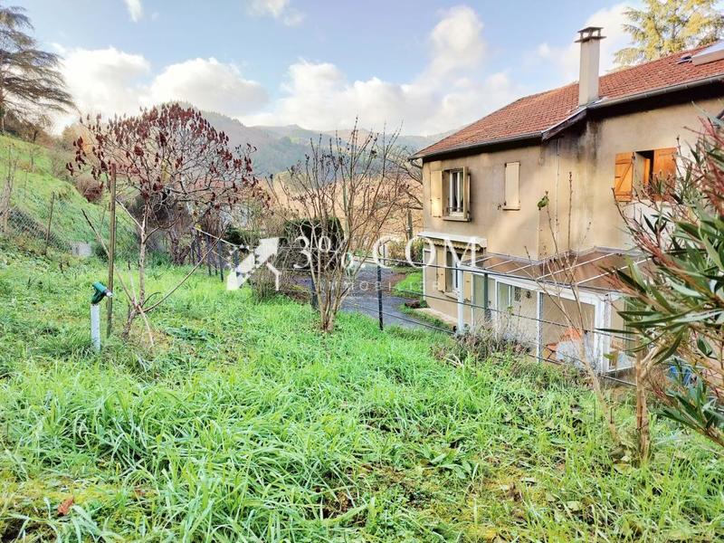 Maison de village - 105 m² - 4 pièces