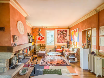 Maison - 157 m² - 8 pièces