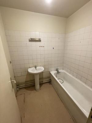 Appartement ancien - 75 m² - 3 pièces