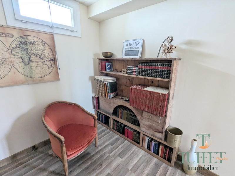 Maison ancienne - 402 m² - 8 pièces