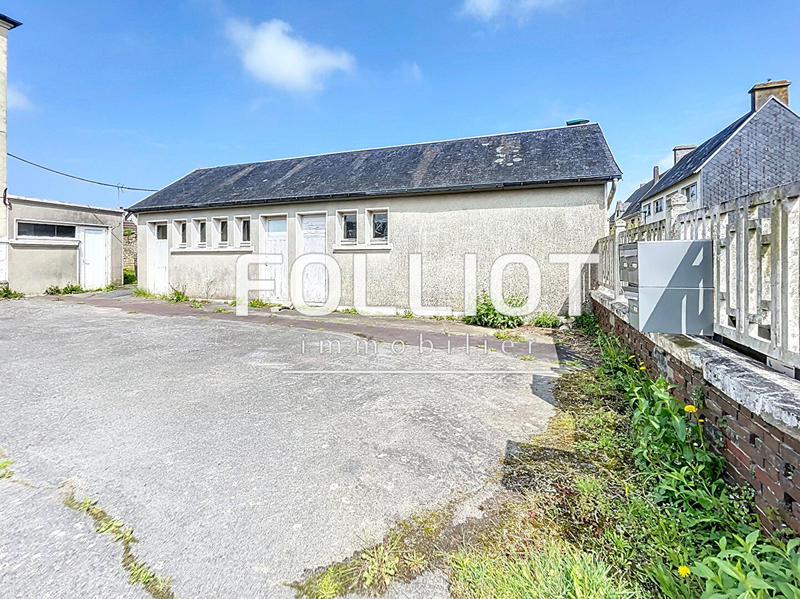 Maison - 225 m² - 8 pièces