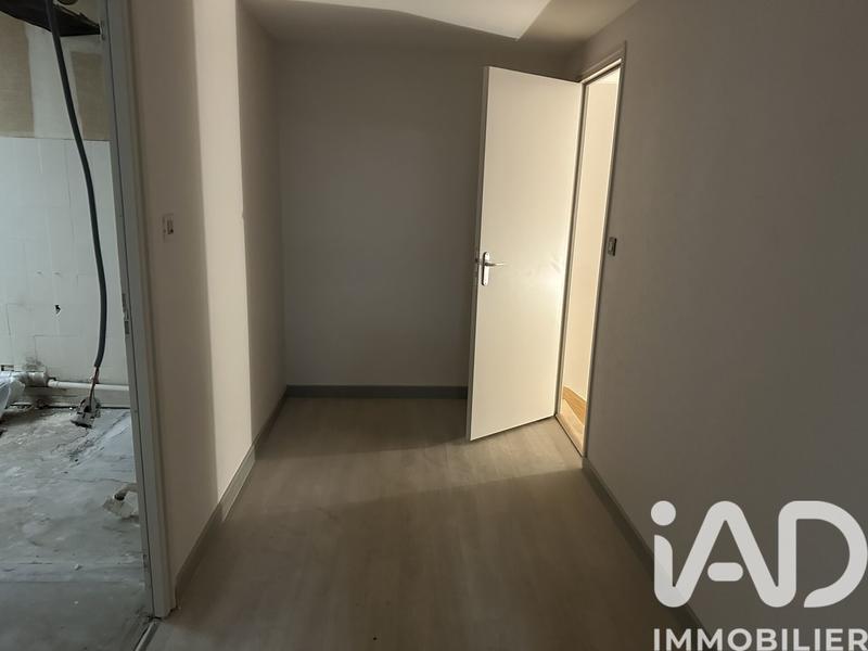 Loft - 240 m² - 3 pièces