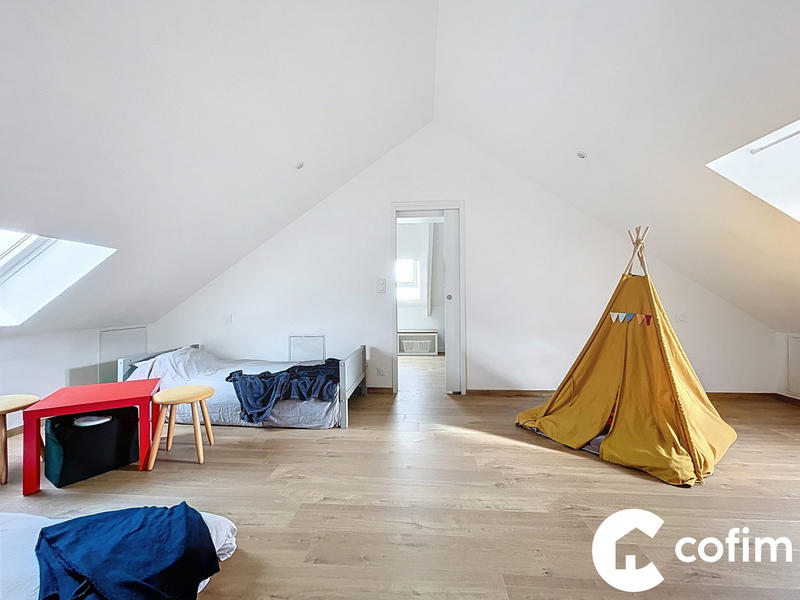 Maison - 163 m² - 5 pièces