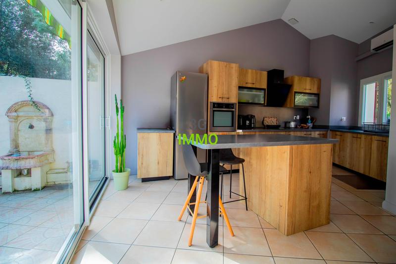 Villa - 163 m² - 7 pièces