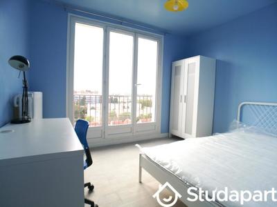 Chambre - 11 m² - 1 pièce