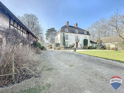 Demeure - 530 m² - 11 pièces