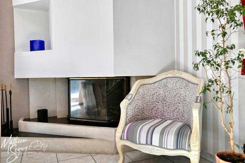 Maison - 200 m² - 6 pièces