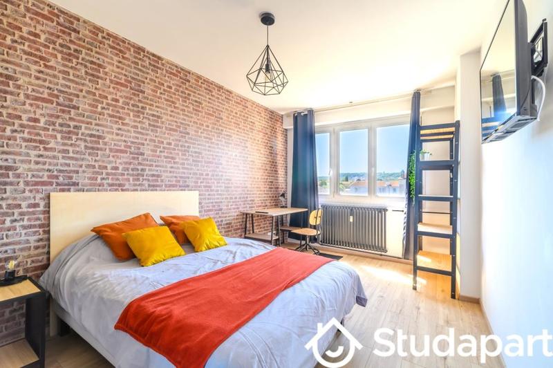 Chambre - 10 m² - 1 pièce