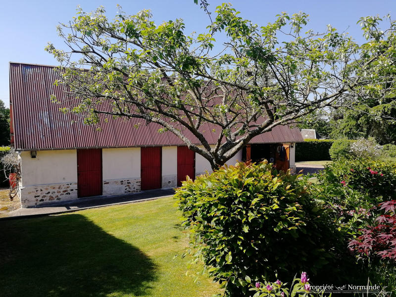 Maison ancienne - 236 m² - 9 pièces