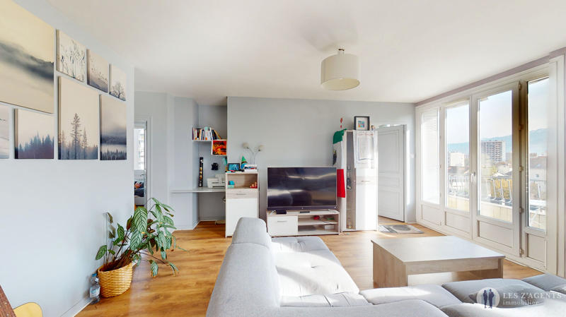 Appartement - 65 m² - 4 pièces