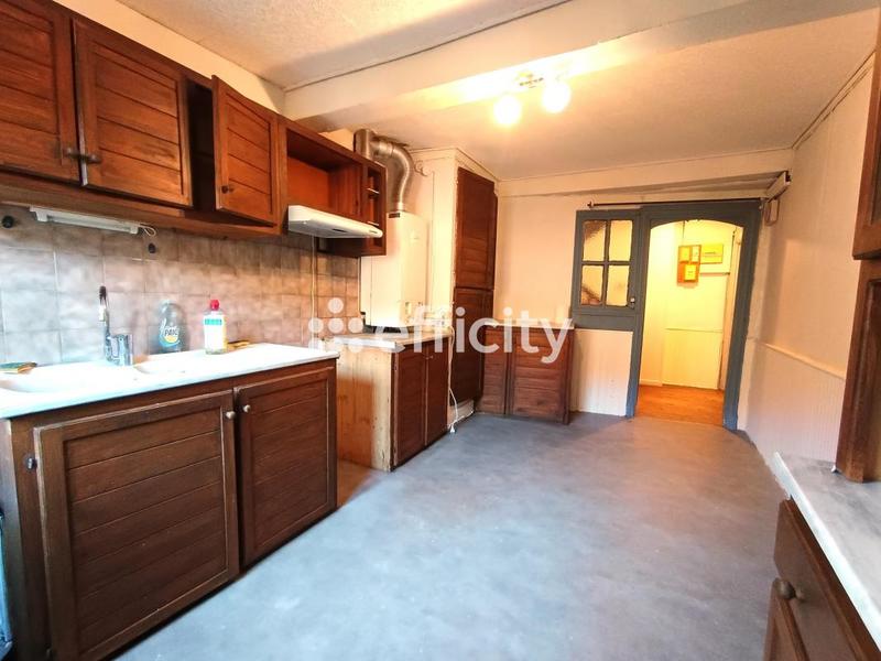 Maison - 112 m² - 7 pièces