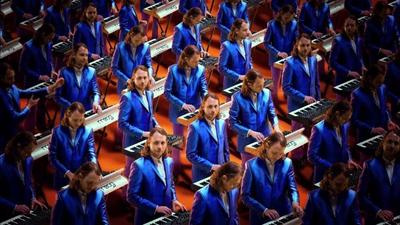 Joris Delacroix + Guest