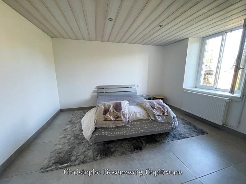 Maison - 212 m² - 6 pièces