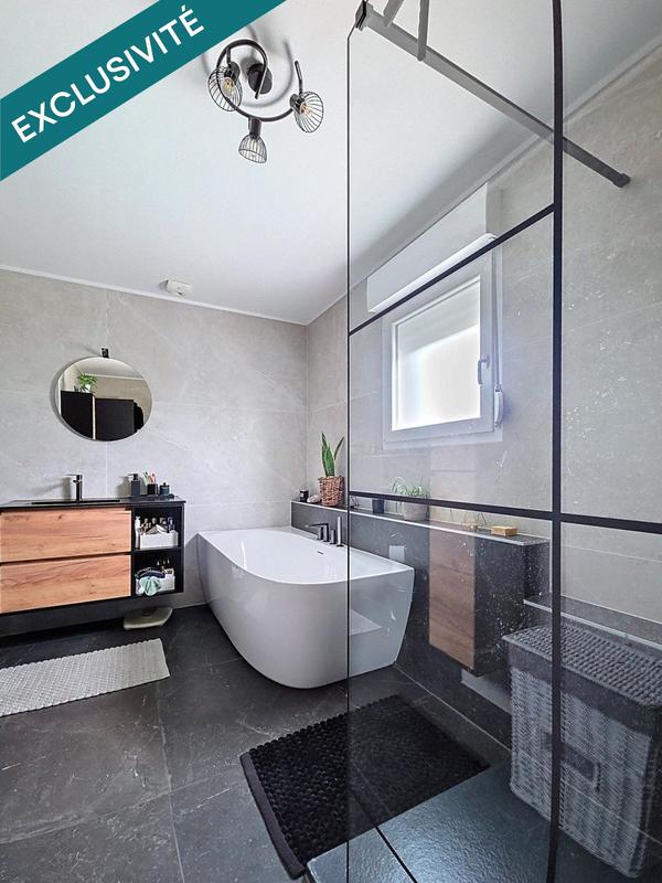 Maison - 103 m² - 6 pièces