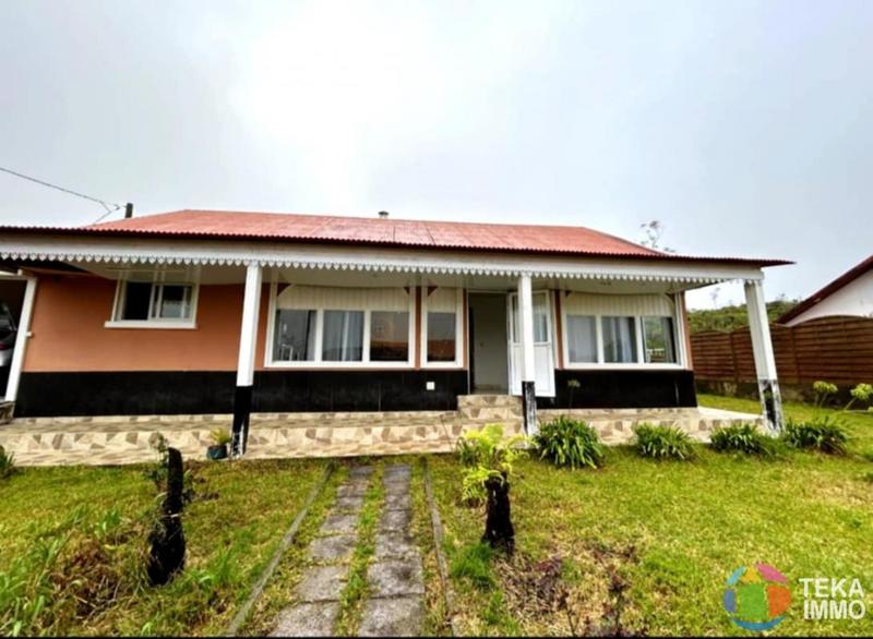 Maison - 167 m² - 8 pièces