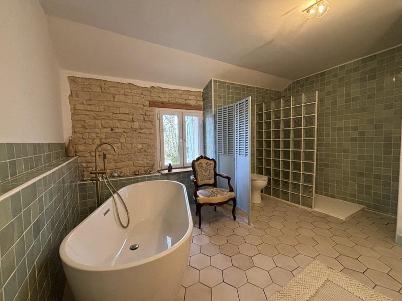 Maison - 193 m² - 8 pièces