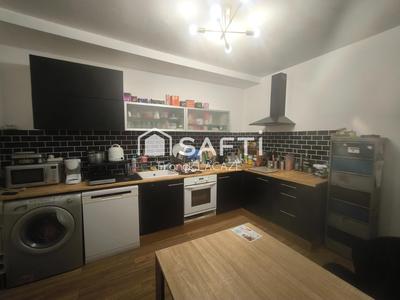 Maison - 232 m² - 8 pièces